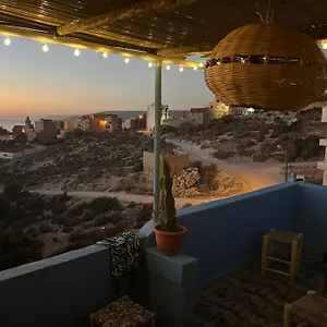Let Us Surf Bed & Breakfast